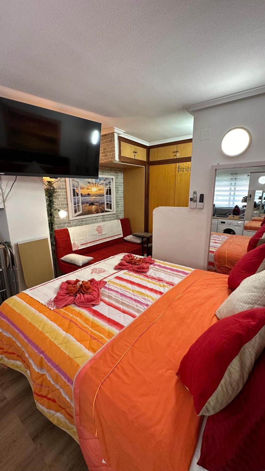 Alicante Postiguet Studios Dış mekan fotoğraf